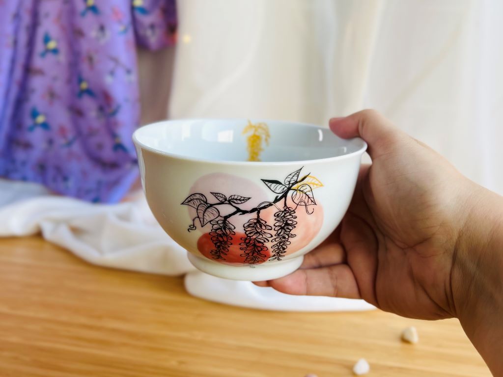 Round bowl "Wisteria" coloured 400 ml
