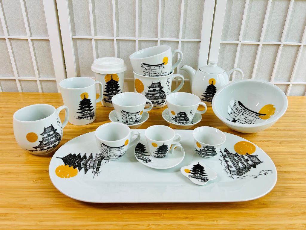 pohárek na saké a čaj "Japonský hrad" 50 ml