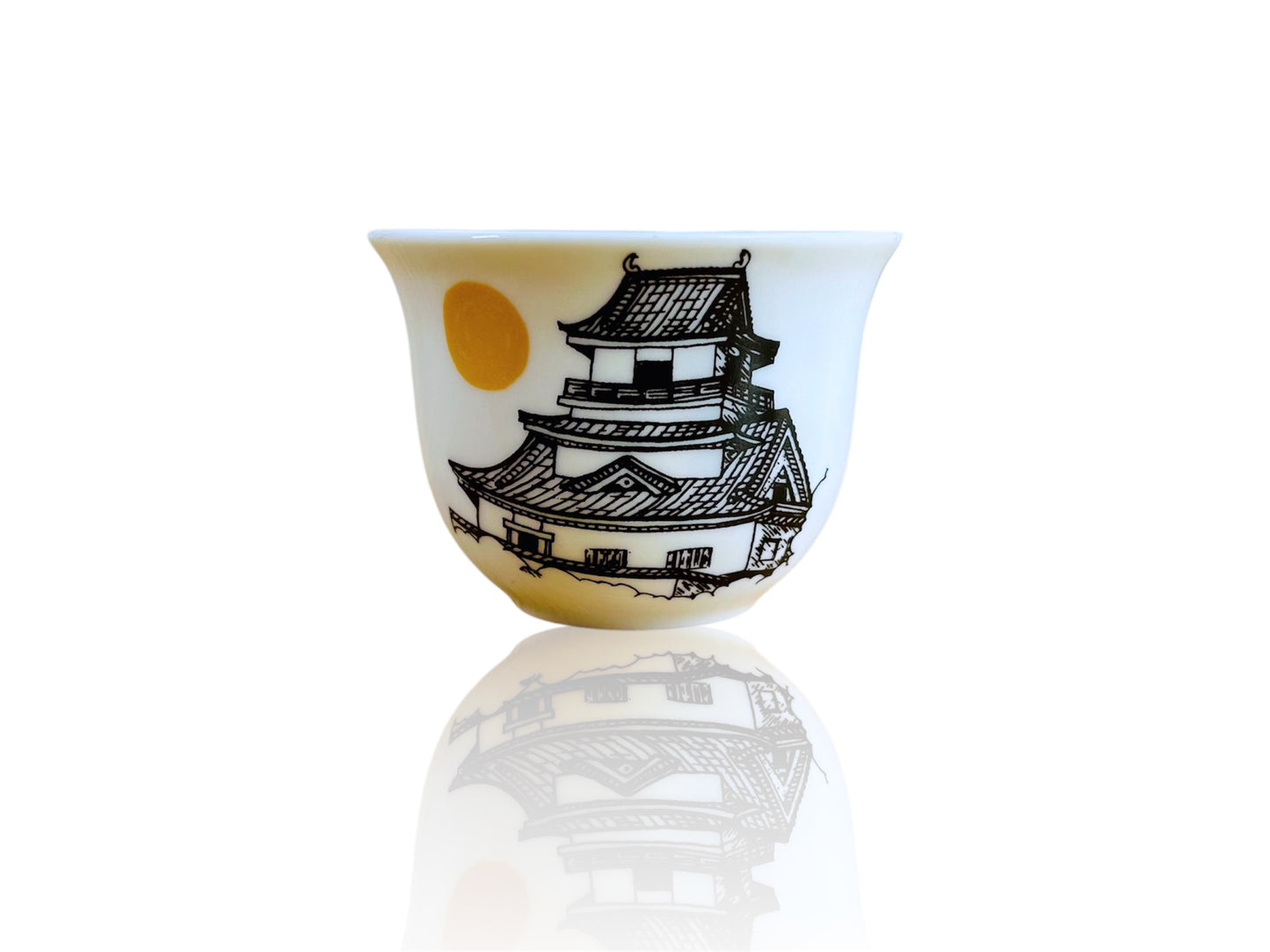 pohárek na saké a čaj "Japonský hrad" 50 ml