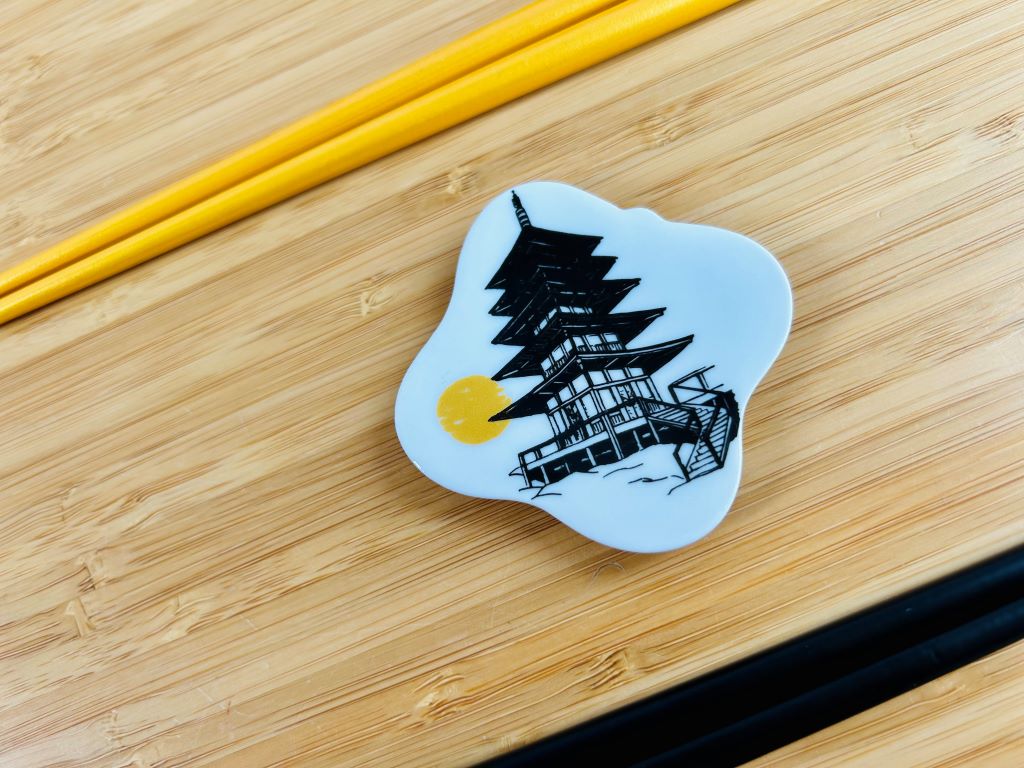 Chopstick rest, square, "Pagoda" 5.5x5.5 cm
