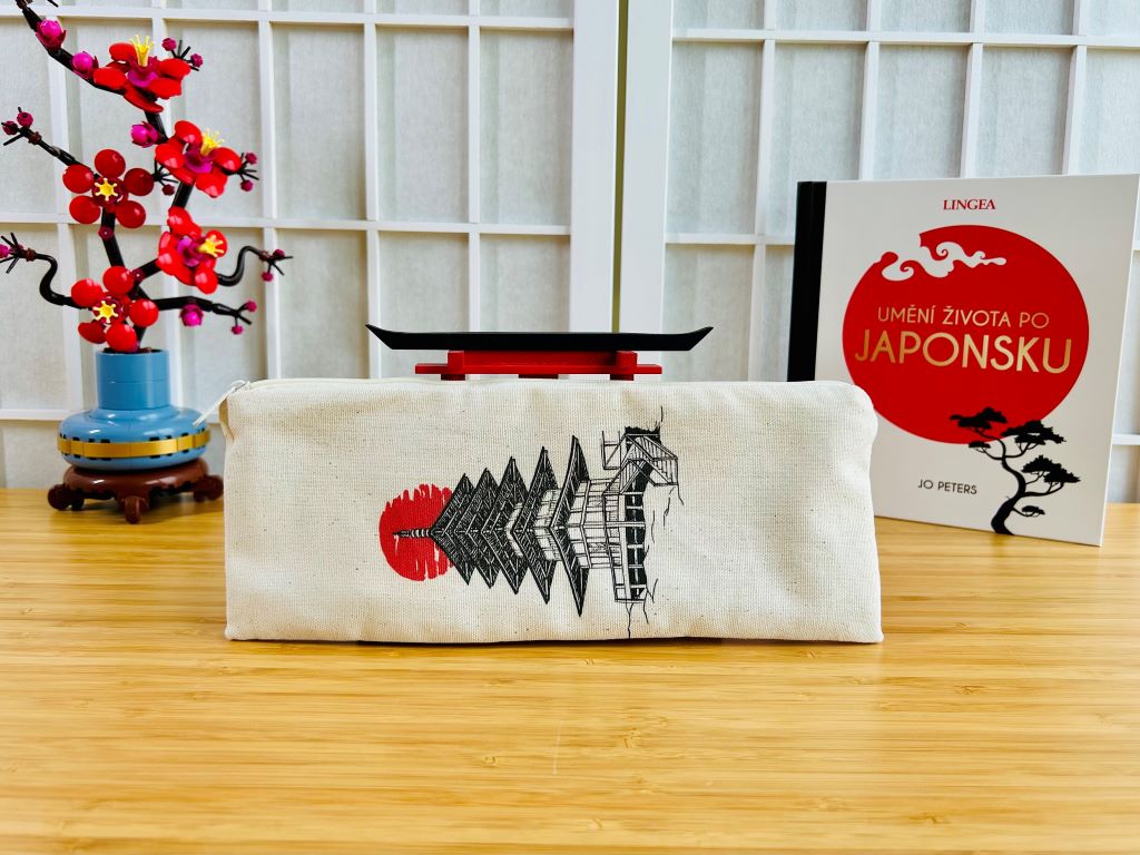 "Pagoda" pencil case