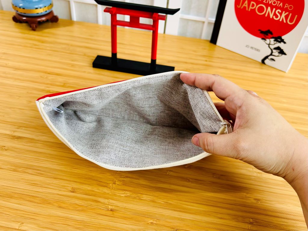 "Pagoda" pencil case