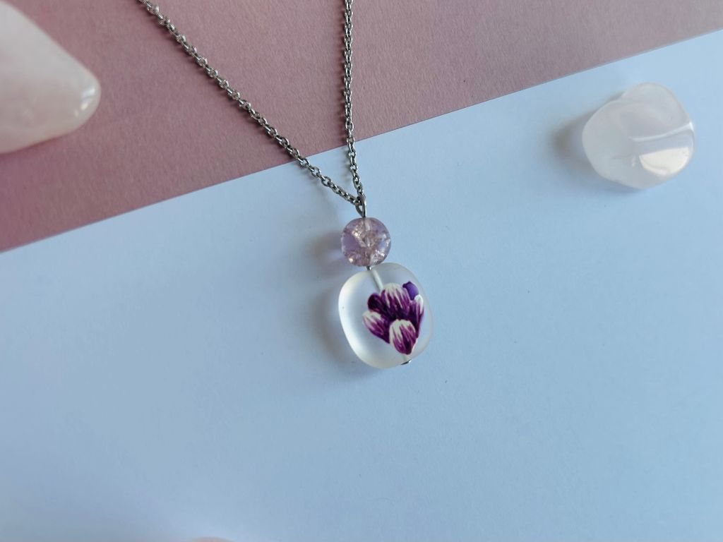 Glass necklace "Scent of a Spring Dream"
