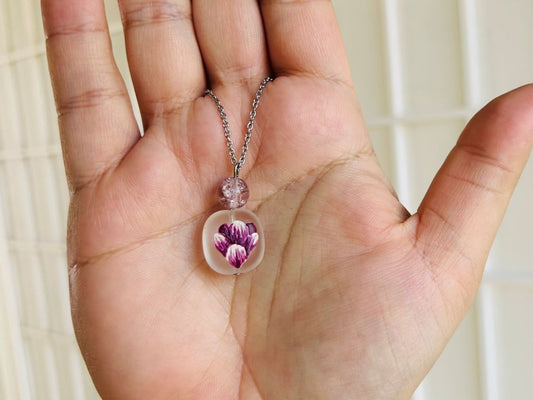 Glass necklace "Scent of a Spring Dream"