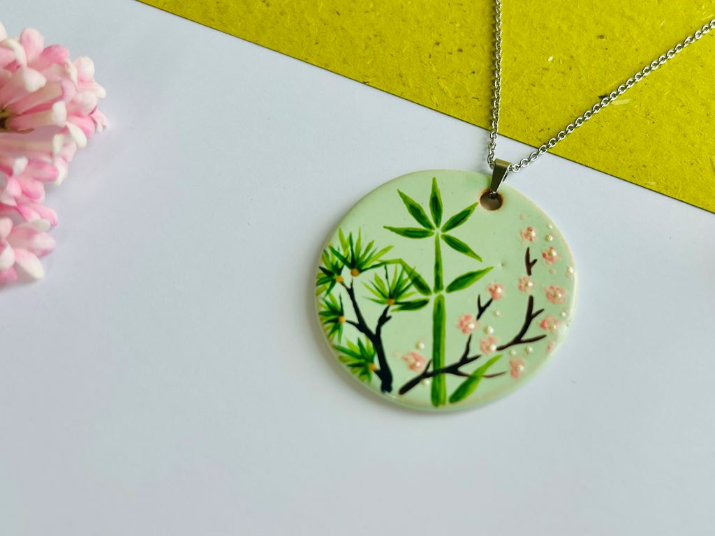ceramic necklace "Three Friends of Winter"