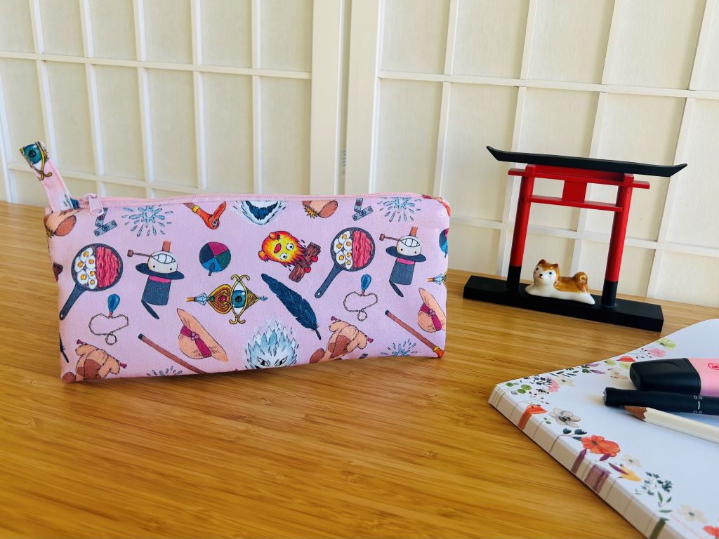 Pencil case "Love & Magic"