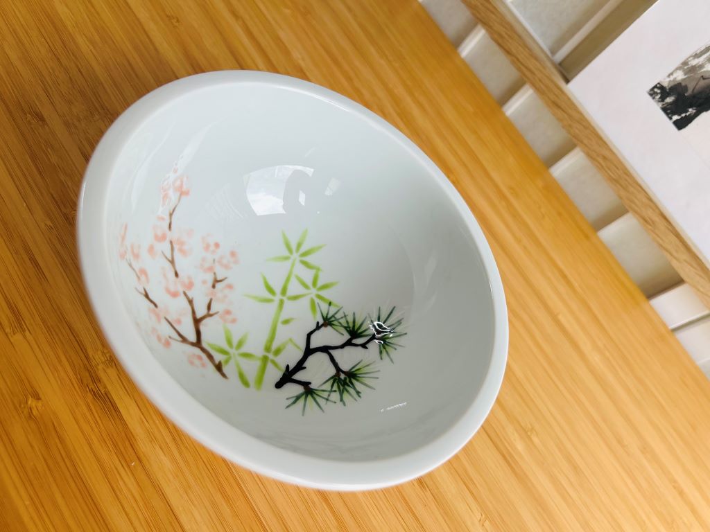 Large bowl "Three Winter Friends" diameter 16 cm