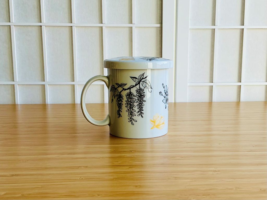 Mug "Spring Japan" with infuser and lid 300 ml