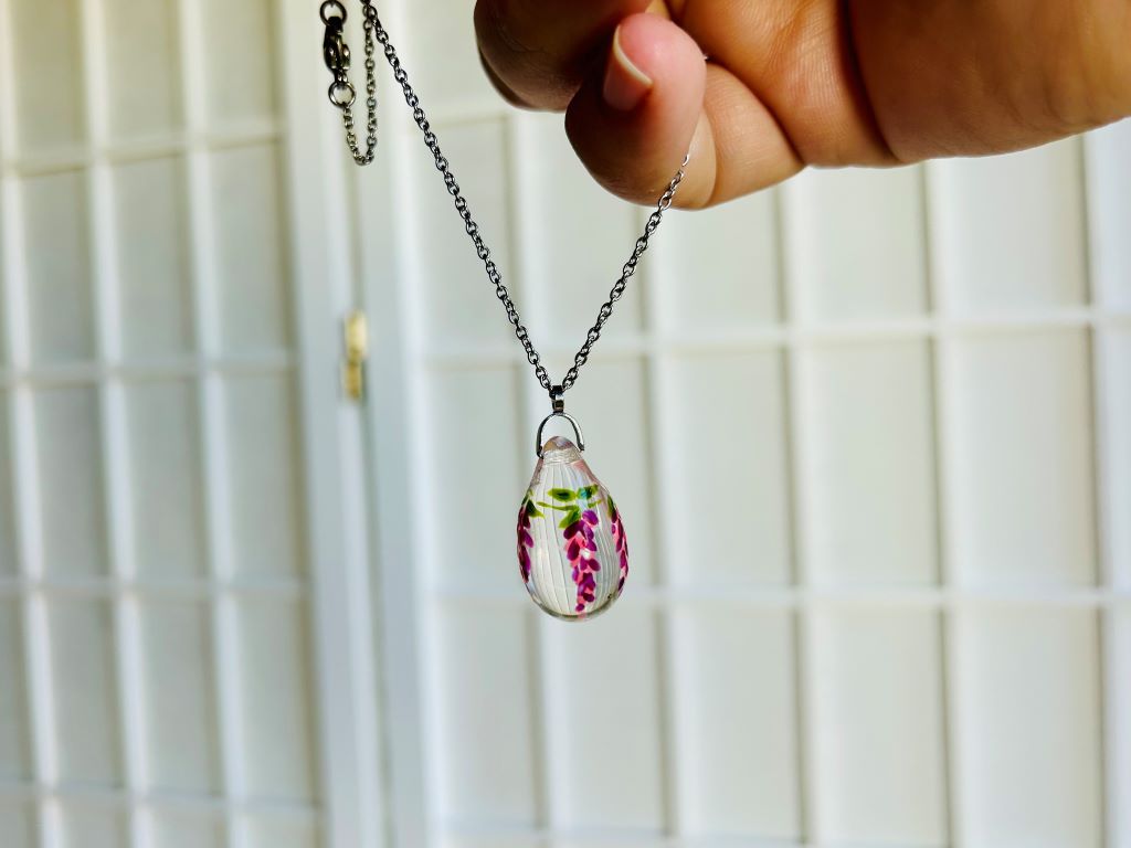Glass Necklace "Wisteria"