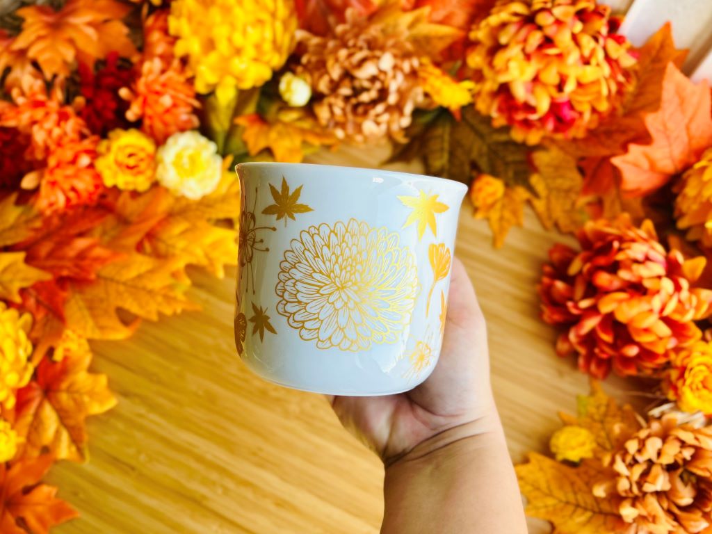 Large mug "Park in Autumn Colors" 650 ml