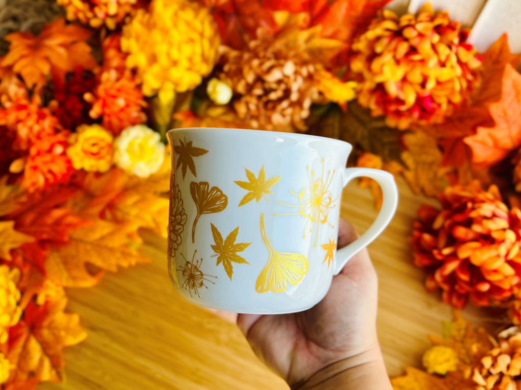Large mug "Park in Autumn Colors" 650 ml