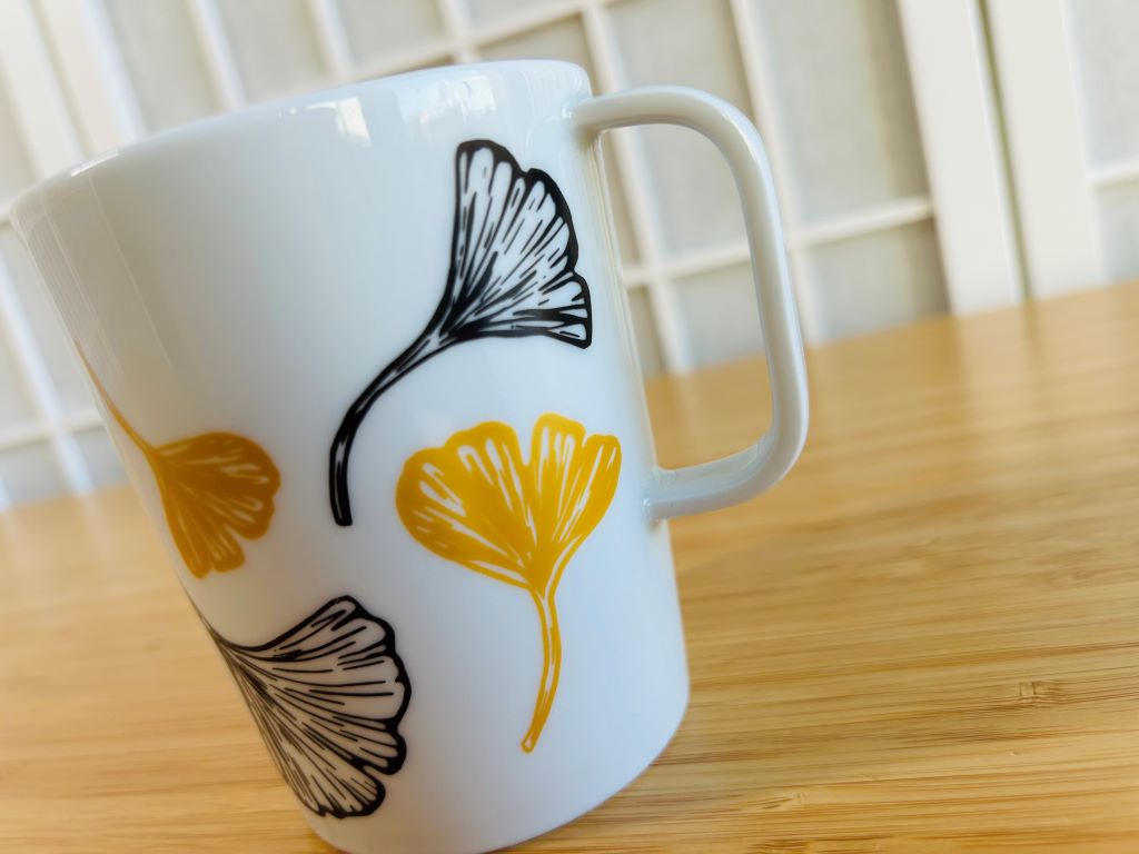 Tasse "Ginkgoblätter" mit Gold 250 ml