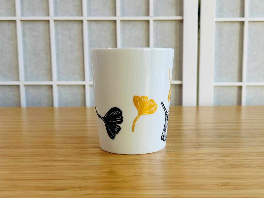 Tasse "Ginkgoblätter" mit Gold 250 ml