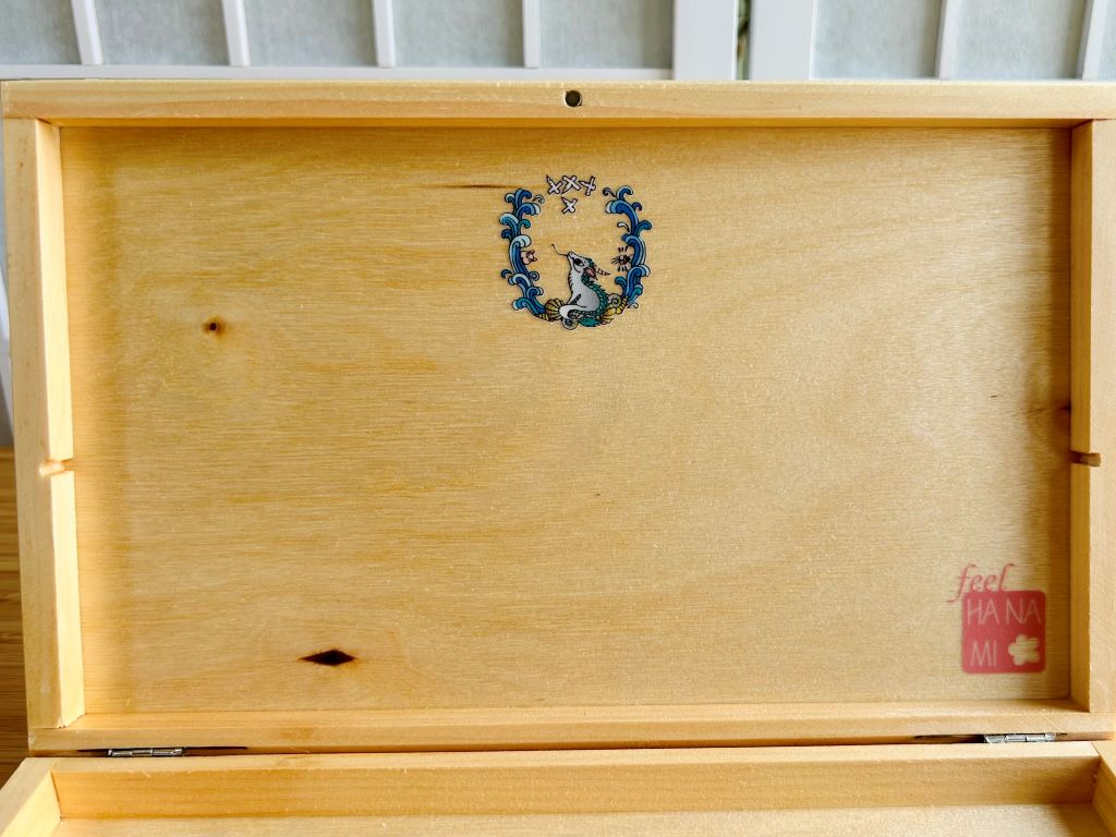 Wooden box "Dragon" for chopsticks and rests