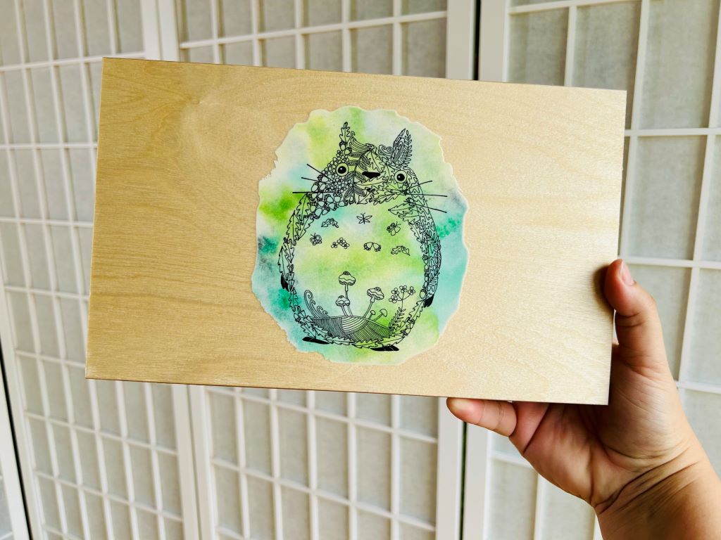 dřevěná krabička "Totoro" na jídelní hůlky a odkladače
