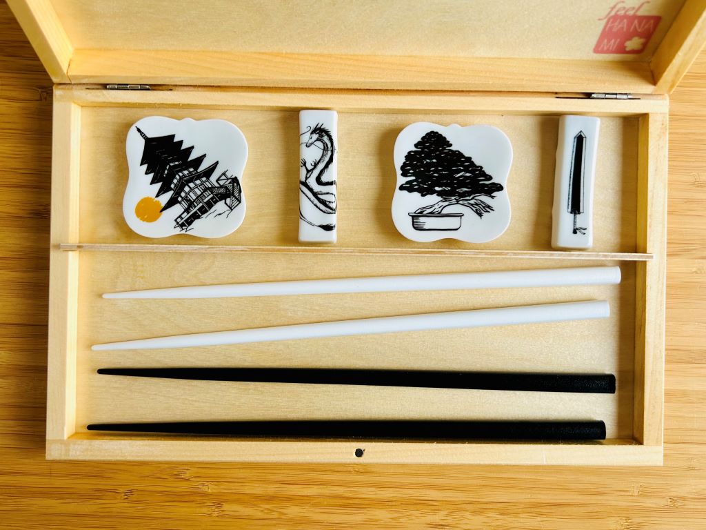 "Pagoda" wooden box for chopsticks and chopstick rests