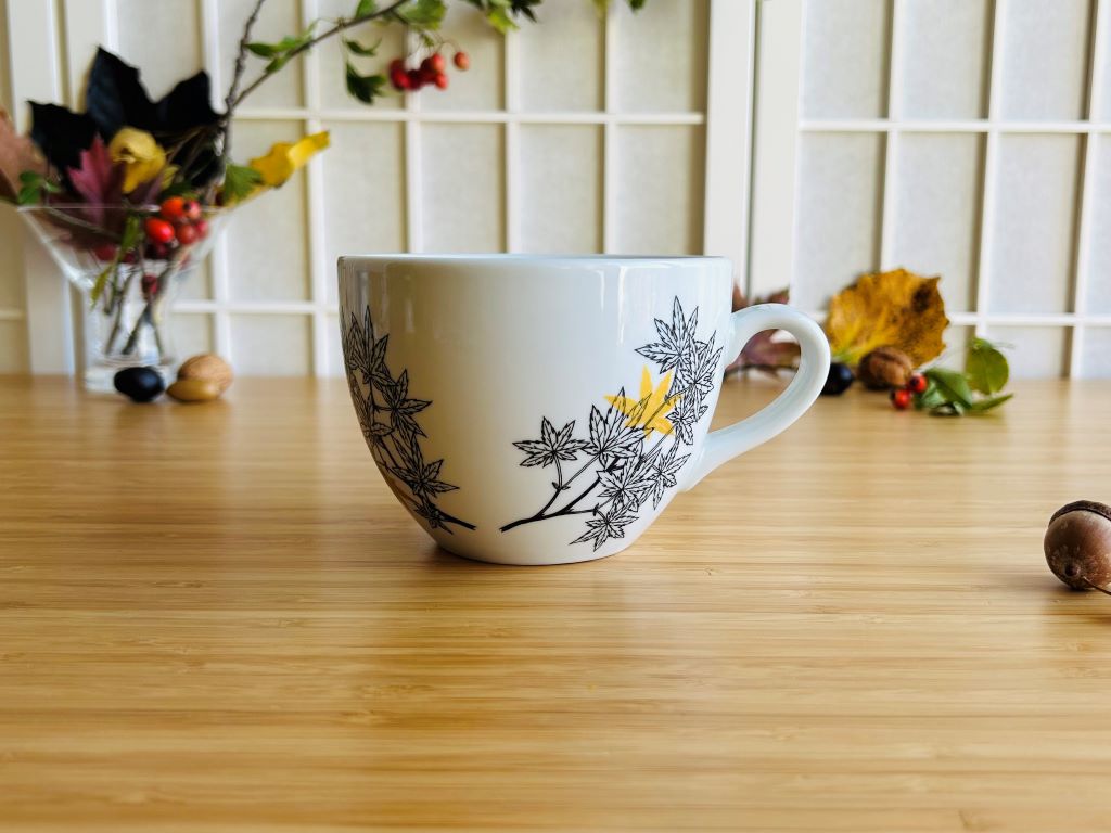 Tasse breit + Löffel „Javory“ mit Golddekor-Set