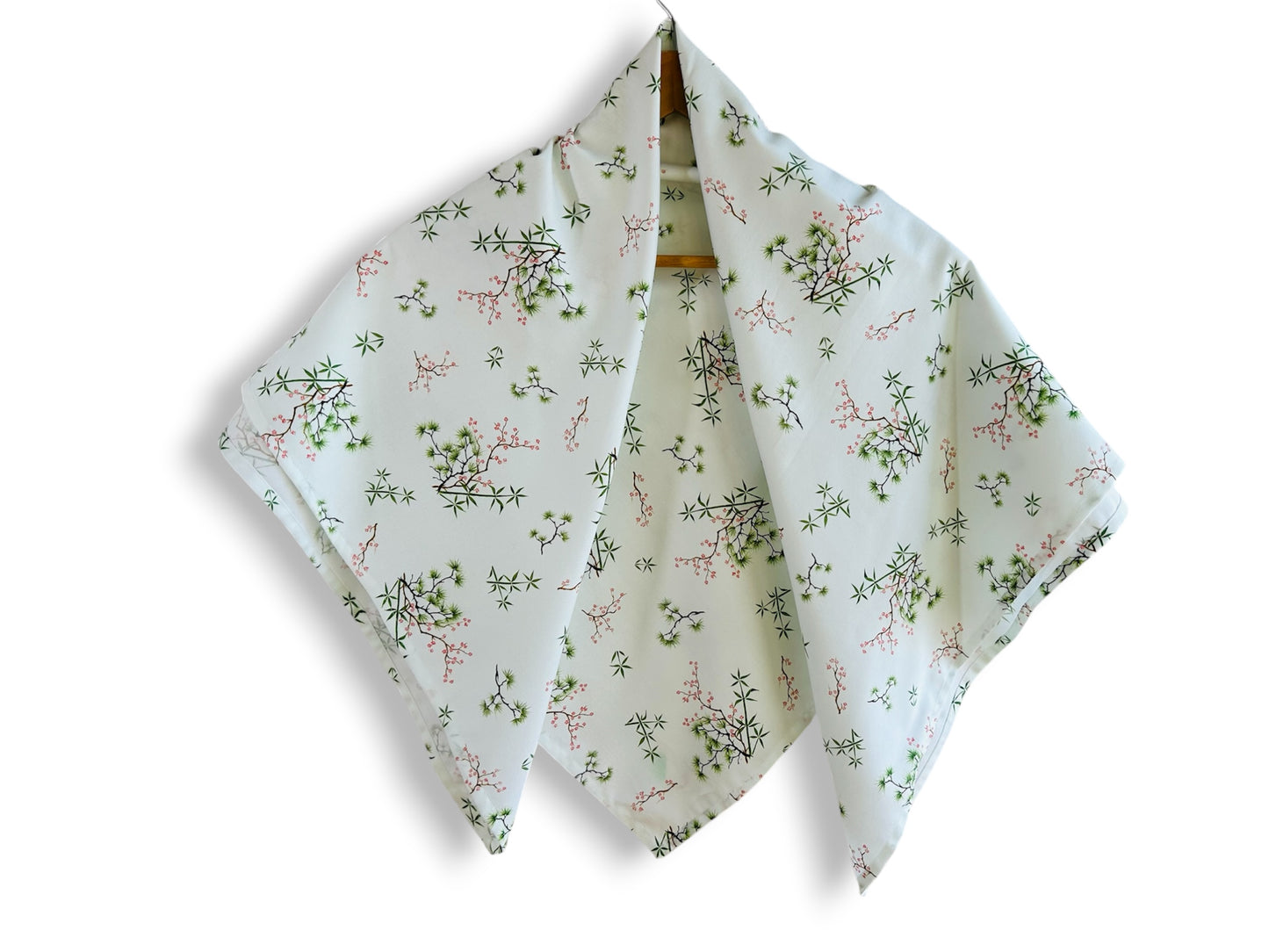 Large scarf "Three Friends of Winter" 100x100 cm