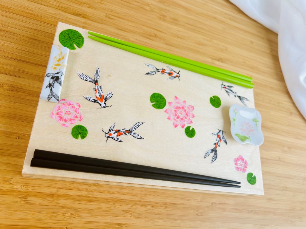 Geschenkset "Seejuwelen oder Koi-Karpfen mit Lotusblüten" für Essstäbchen und Ablagen
