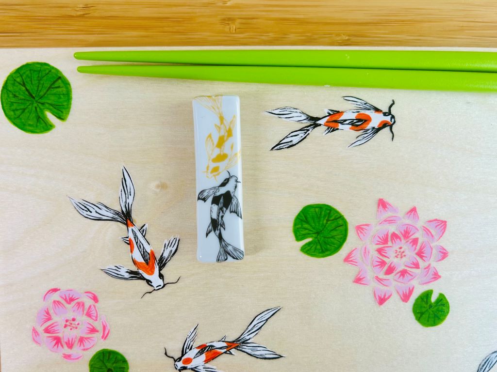 Geschenkset "Seejuwelen oder Koi-Karpfen mit Lotusblüten" für Essstäbchen und Ablagen