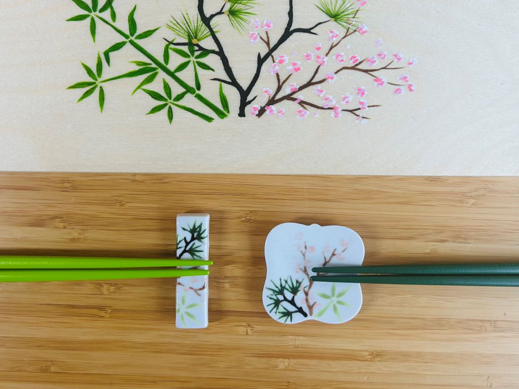 Gift set "Three Winter Friends" for chopsticks and rests