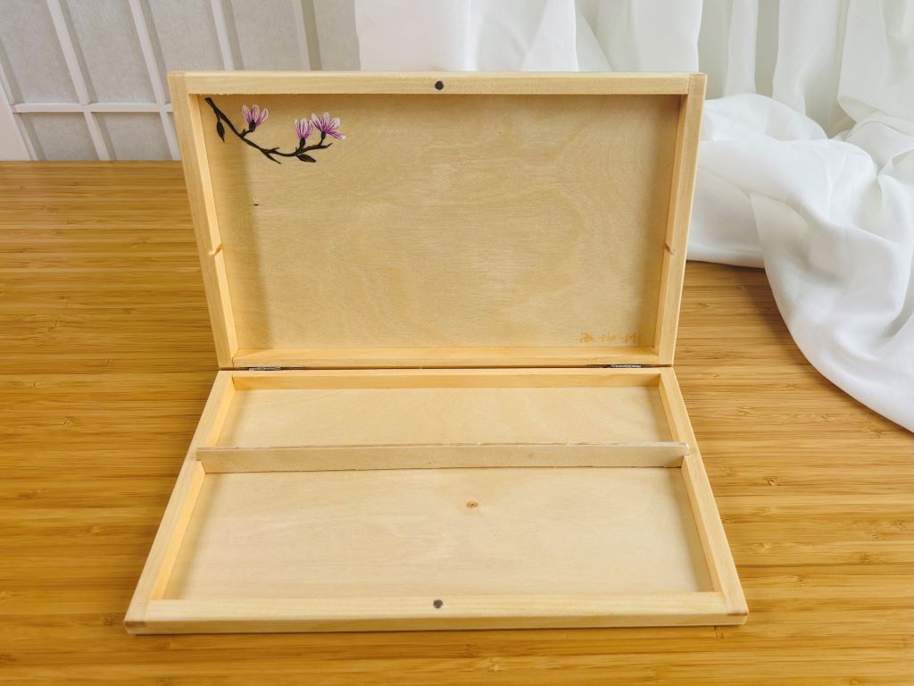 Geschenkset „Duft eines Frühlingstraums“ für Essstäbchen und Essstäbchenbänkchen