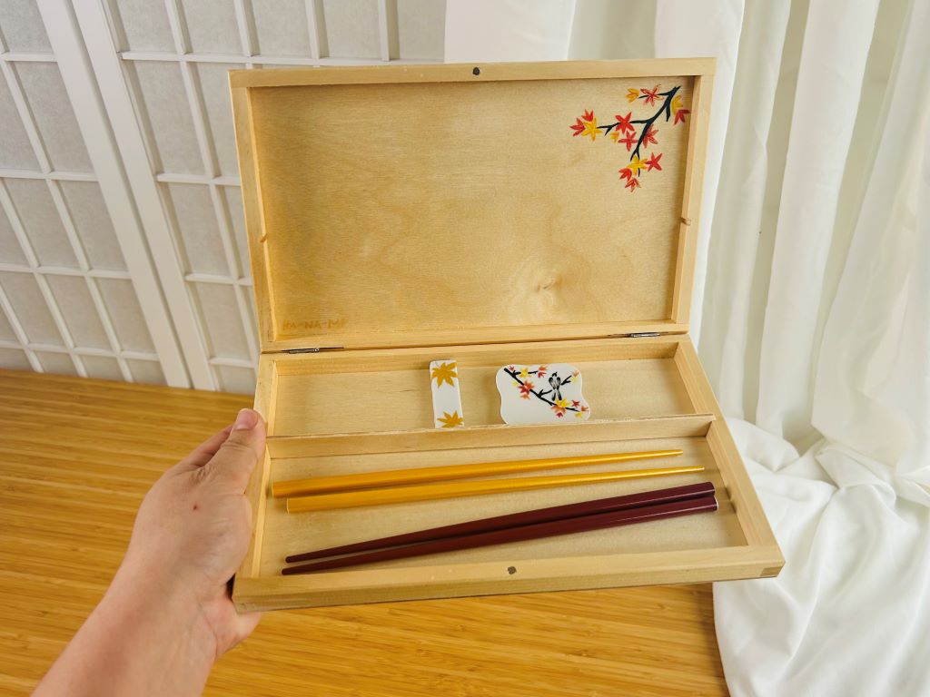 Geschenkset „Herbstabend“ für Essstäbchen und Stäbchenablagen