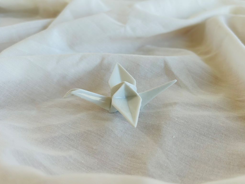 Porcelain origami crane "White" standing