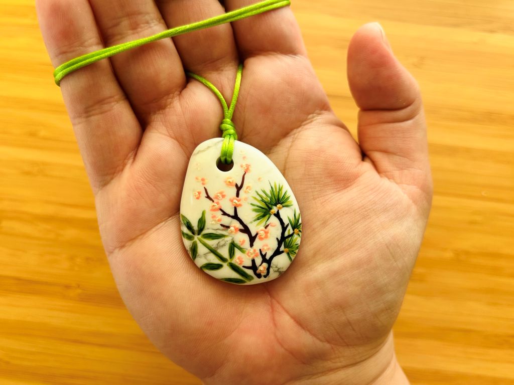 large necklace "Three Winter Friends" magnesite