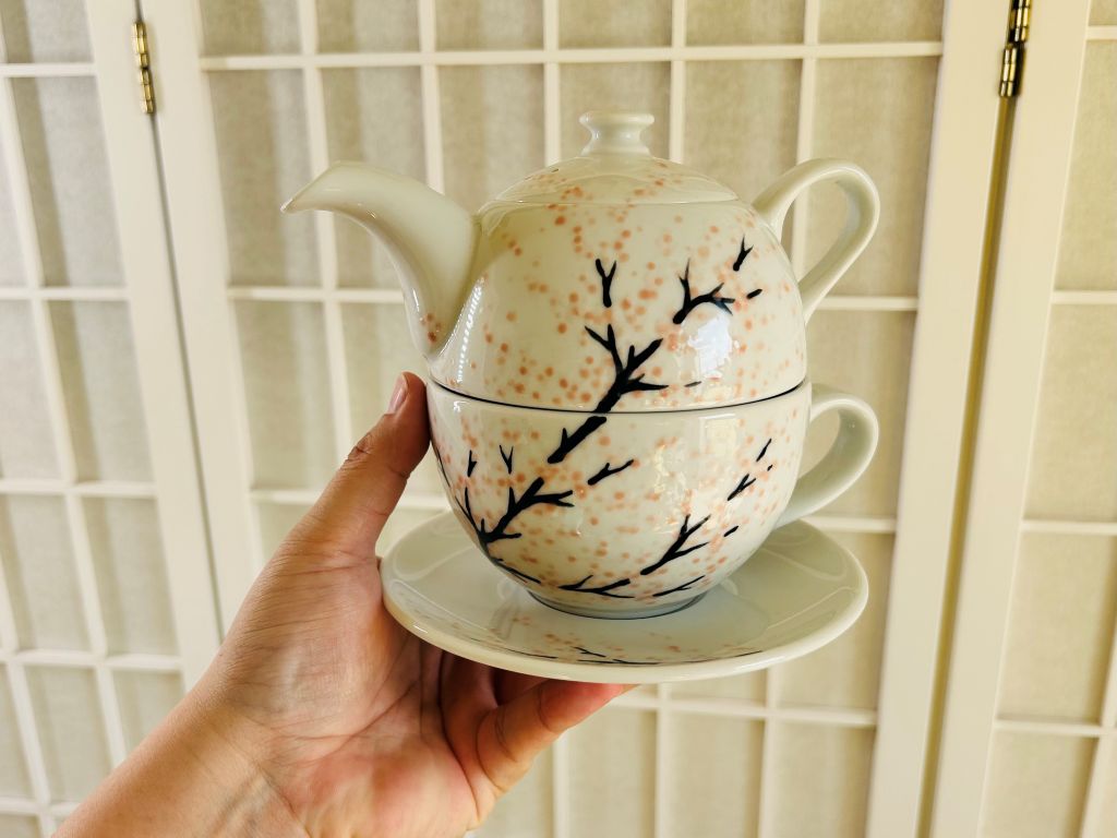 tea set "Morning Under the Cherry Tree"